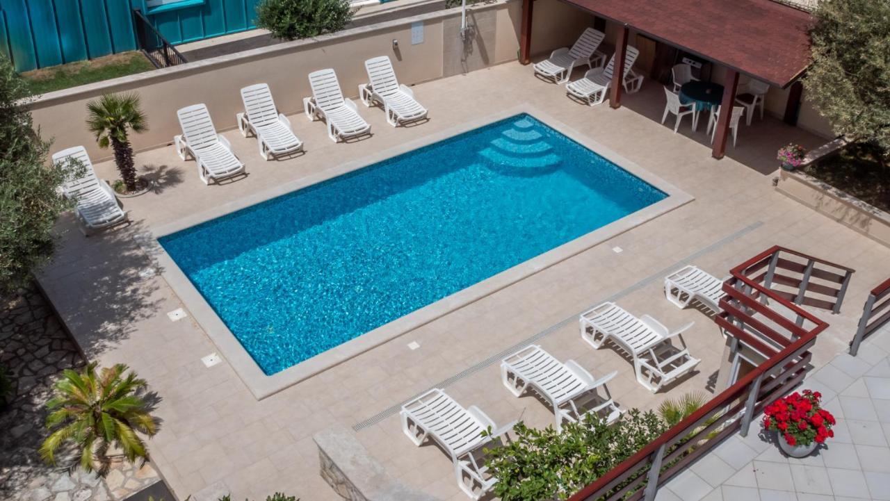 Berat Apartment วอดิยัน ภายนอก รูปภาพ