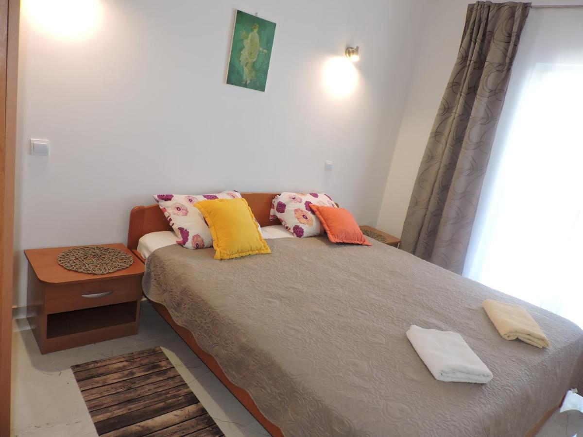 Berat Apartment วอดิยัน ภายนอก รูปภาพ