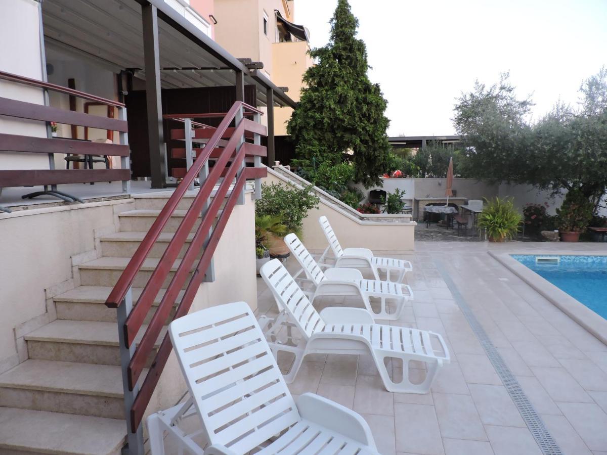 Berat Apartment วอดิยัน ภายนอก รูปภาพ