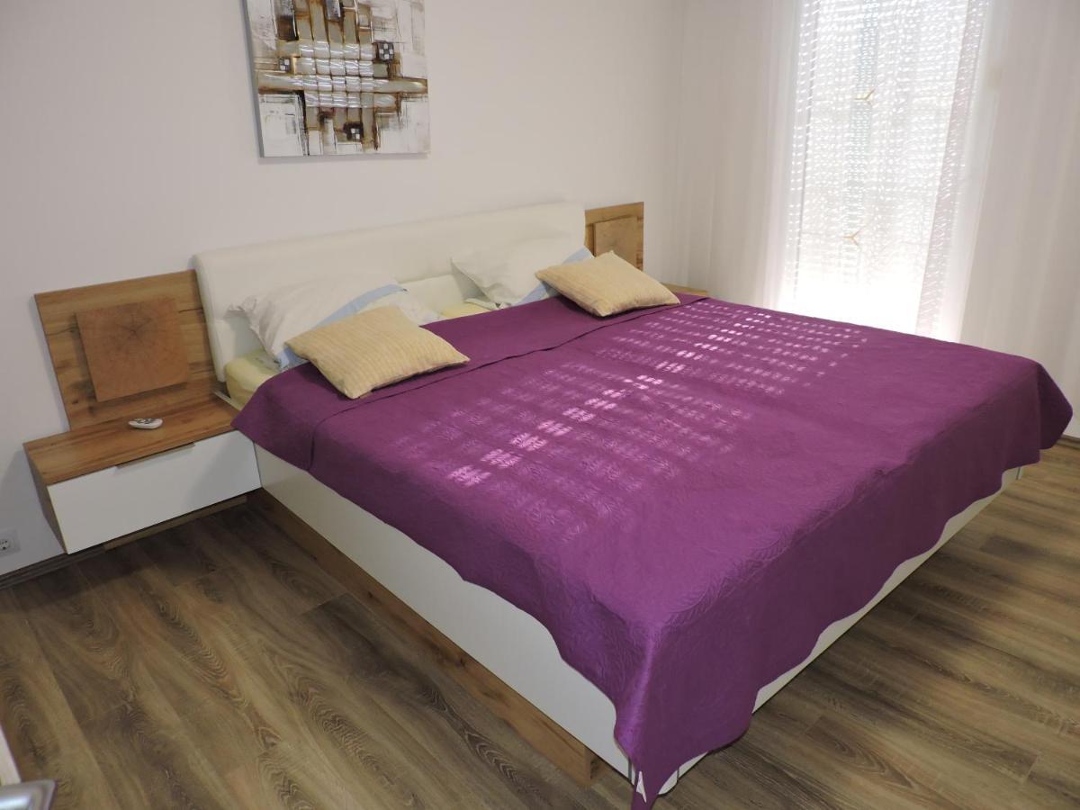 Berat Apartment วอดิยัน ภายนอก รูปภาพ