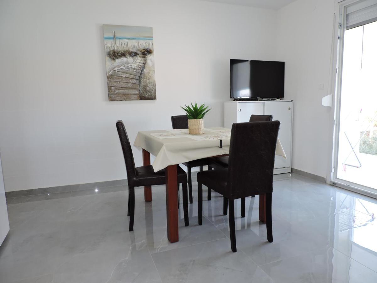 Berat Apartment วอดิยัน ภายนอก รูปภาพ